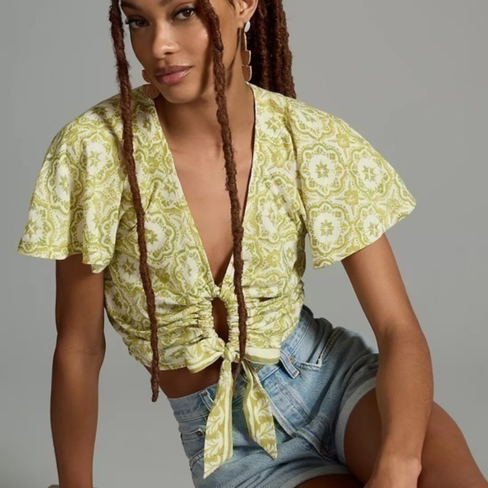 Pilcro Flutter-Sleeve Crop Top
